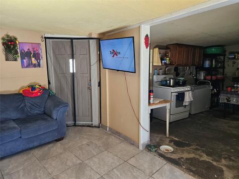 121 Norview Drive Houston TX 77022