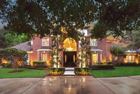 1 Greenbay Circle Houston TX 77024