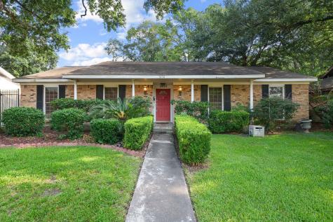 5450 Loch Lomond Drive Houston TX 77096
