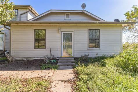 1902 County Road 103 Boling TX 77420