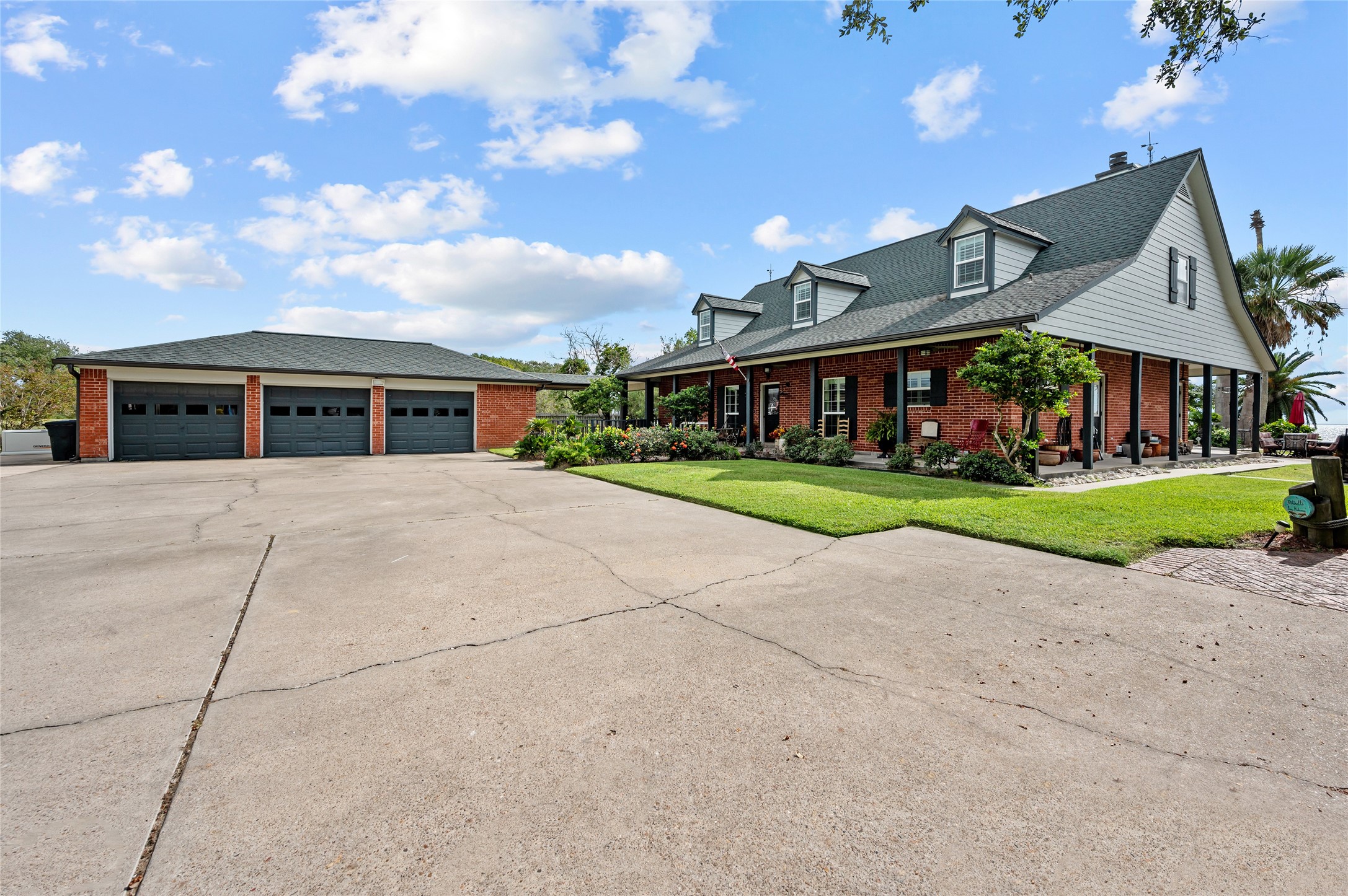 11714 Cedar Gully Road Beach City TX 77523