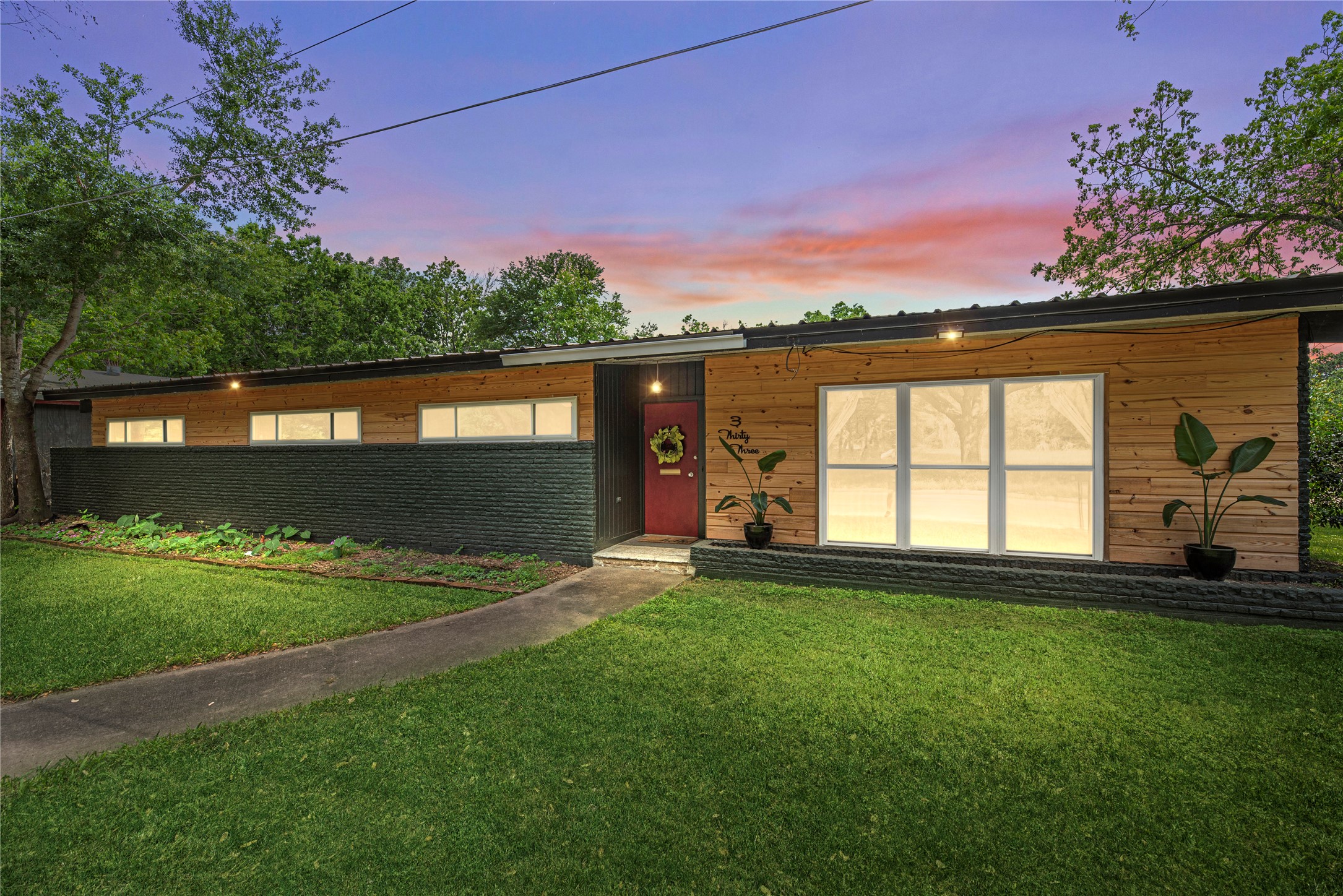 333 W Prairie Avenue Eagle Lake TX 77434