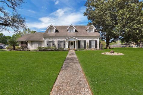 1403 Lamar Street Liberty TX 77575