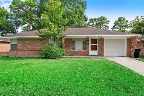 7110 Lockern Street Houston TX 77016