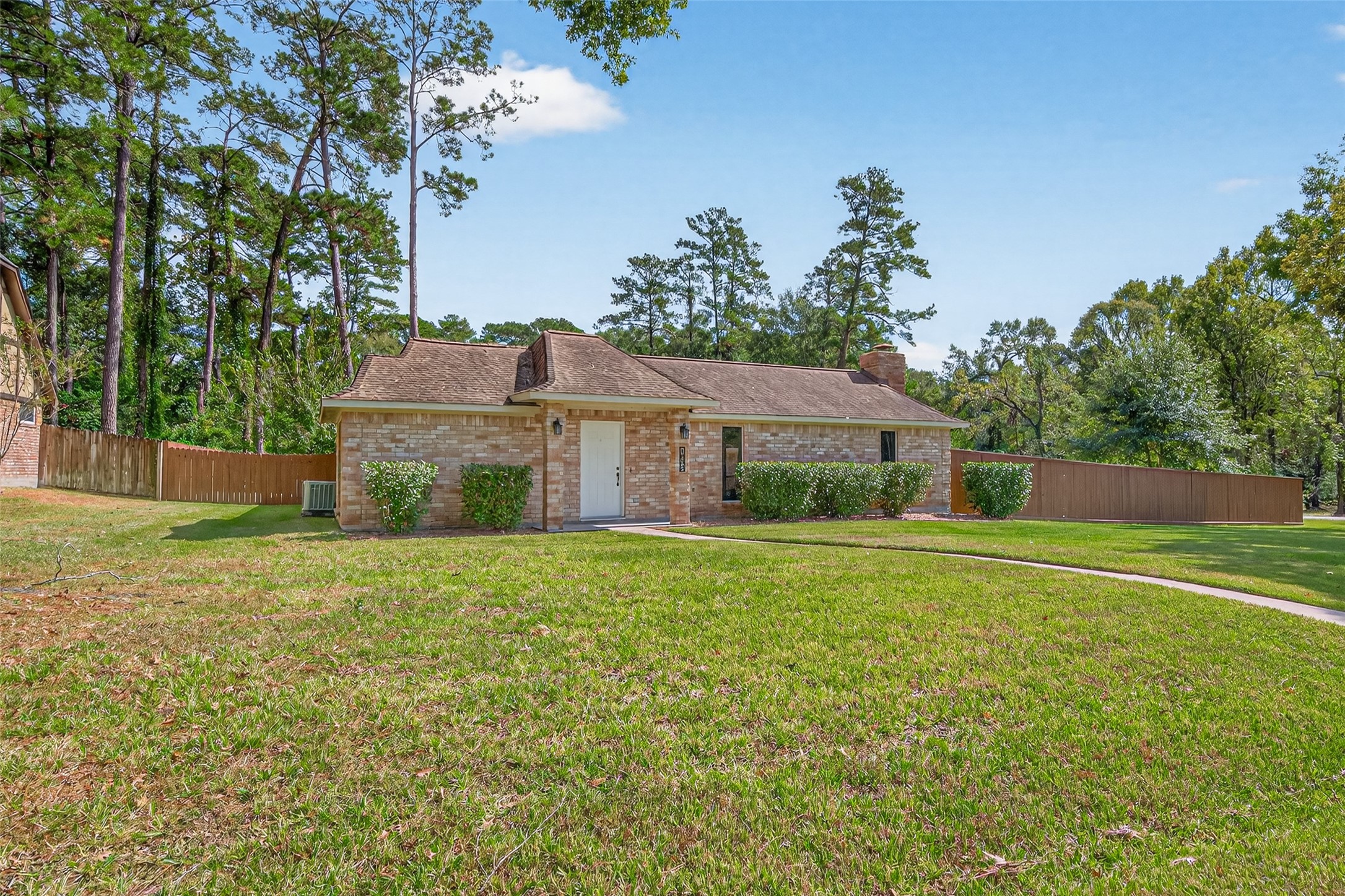 1632 Pine Oak Drive Conroe TX 77304