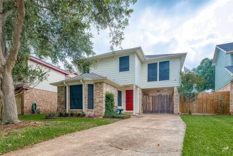 4715 Saint Lawrence Drive Friendswood TX 77546