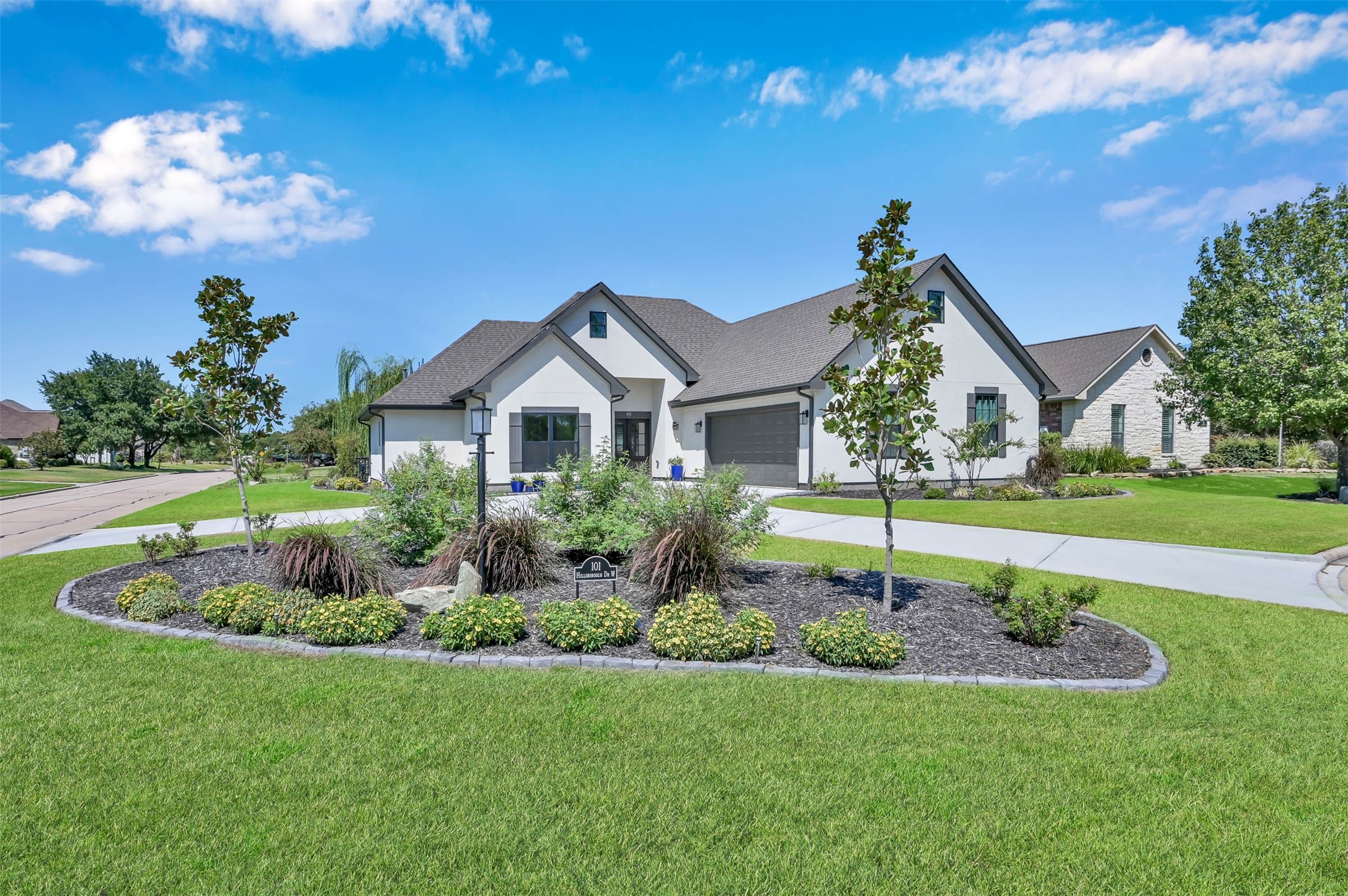 101 Hillsborough Drive W Montgomery TX 77356