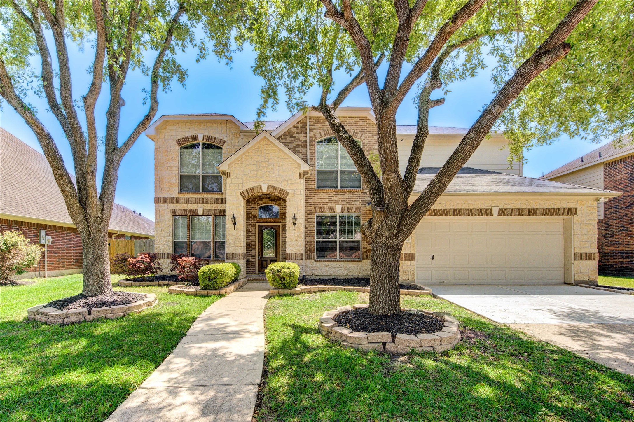 12812 Southern Manor Drive Pearland TX 77584