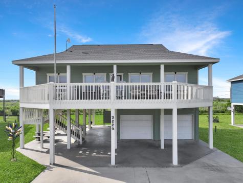 3229 Castle Drive Crystal Beach TX 77650