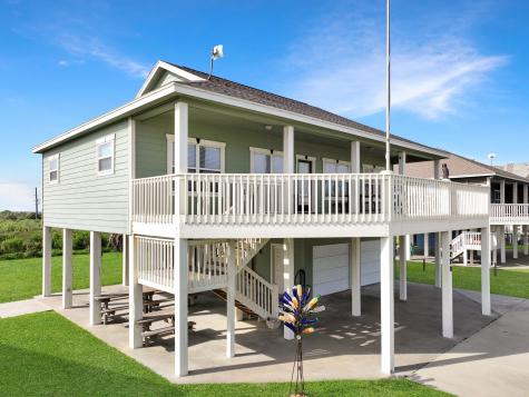 3229 Castle Drive Crystal Beach TX 77650