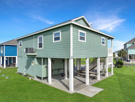 3229 Castle Drive Crystal Beach TX 77650