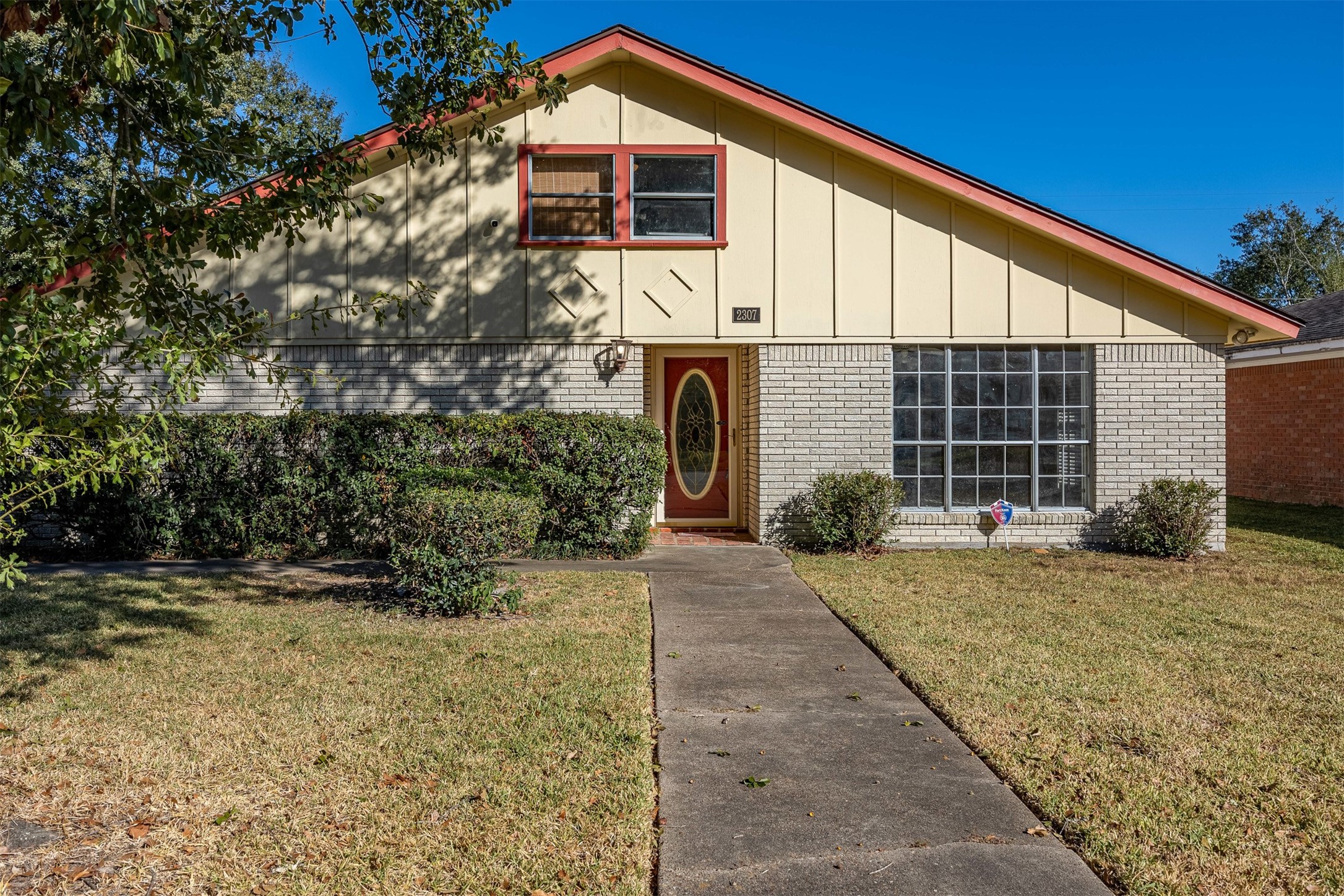 2307 French Place Baytown TX 77520