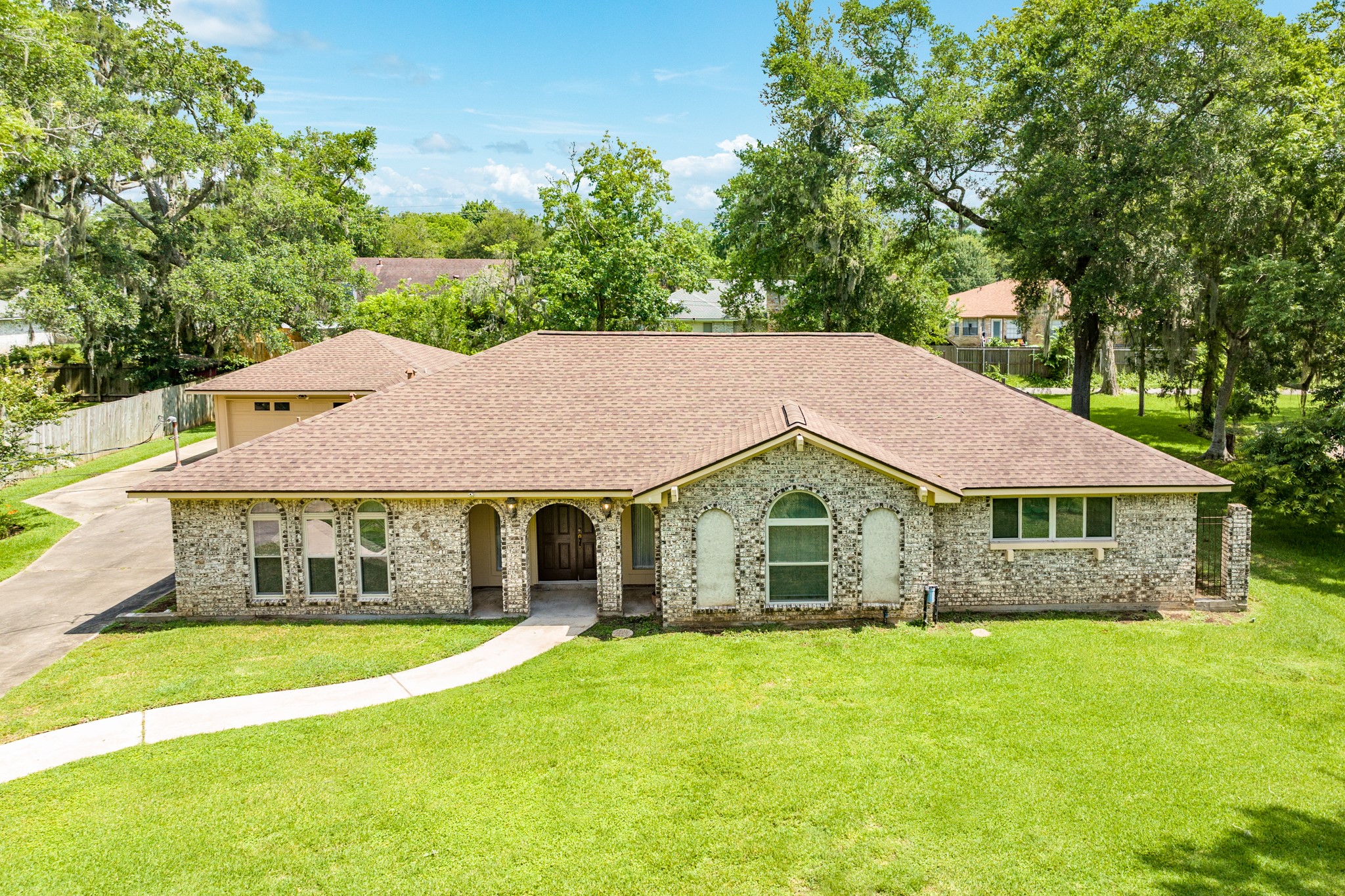 446 Southern Oaks Drive Lake Jackson TX 77566
