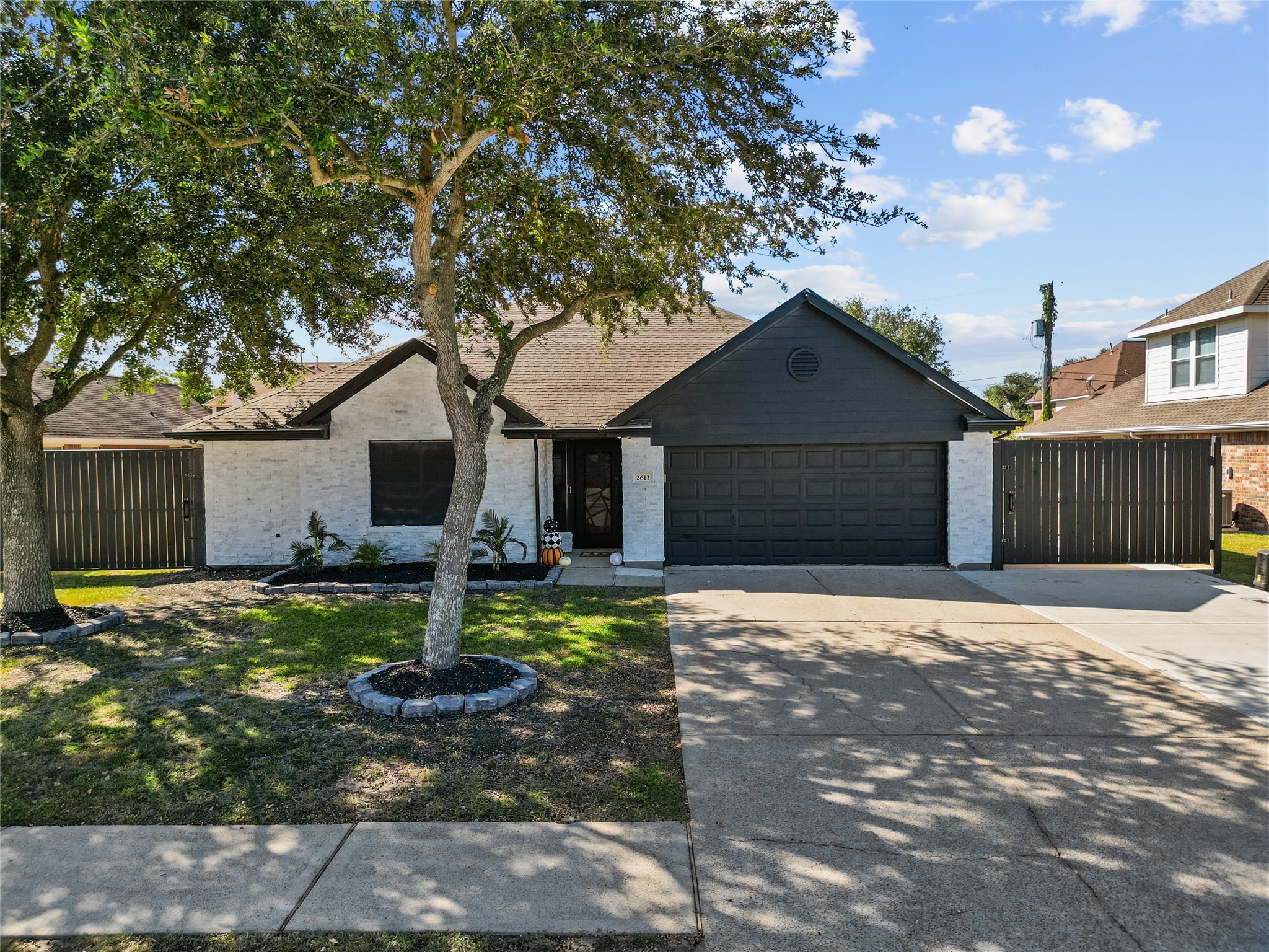2613 7th Street N Texas City TX 77590
