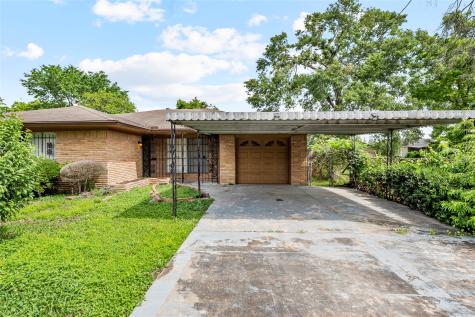 3317 Le Badie Street Houston TX 77026