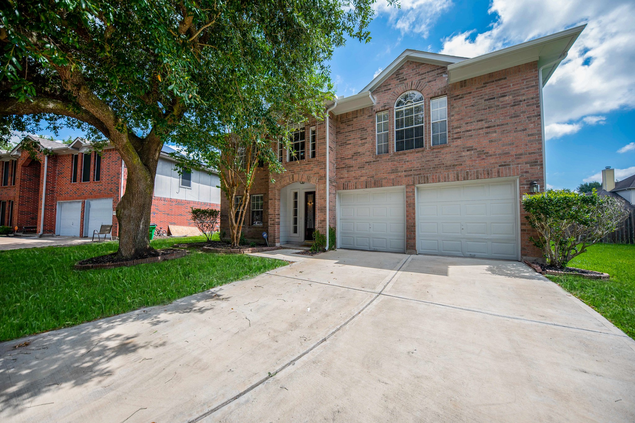 1906 Triple Glen Court Fresno TX 77545