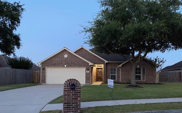 4211 Chisholm Trail Santa Fe TX 77510