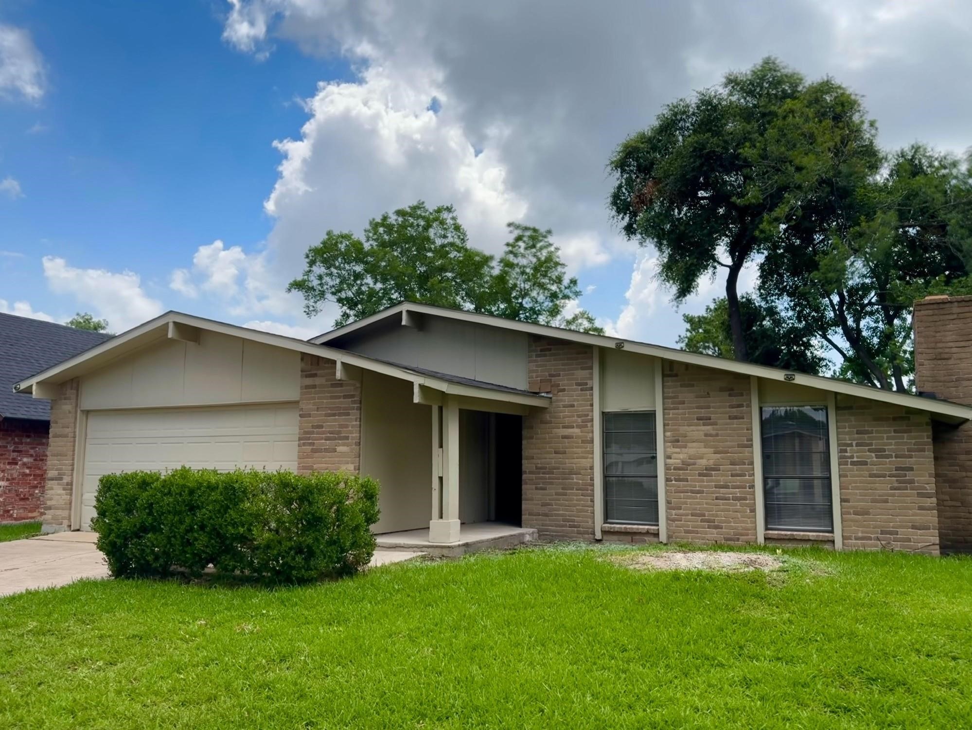 8026 Knightwood Forest Drive Houston TX 77088