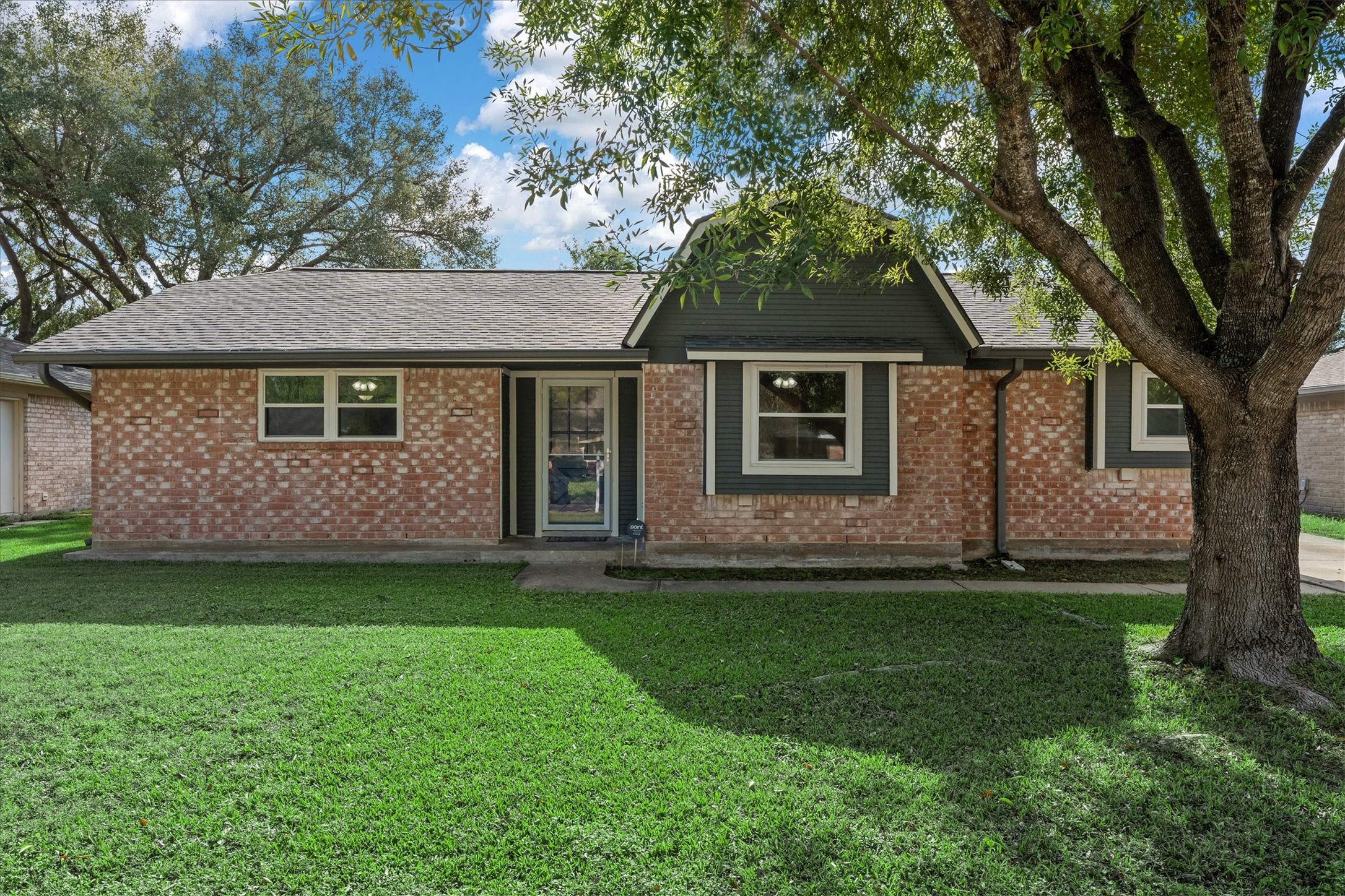 13723 Shirebrook Drive Sugar Land TX 77498
