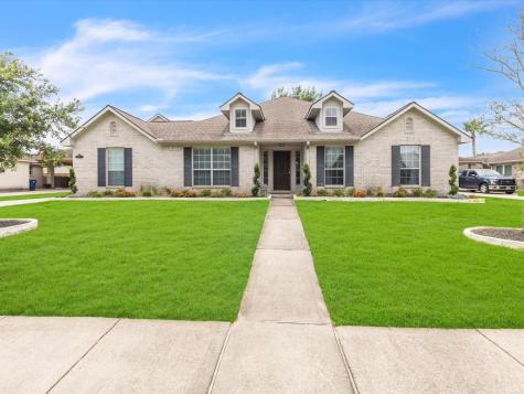 2227 Meadows Boulevard League City TX 77573