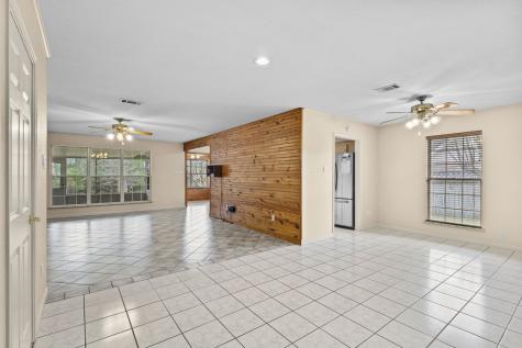 311 Peppertree Village Mills TX 77663