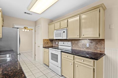 311 Peppertree Village Mills TX 77663
