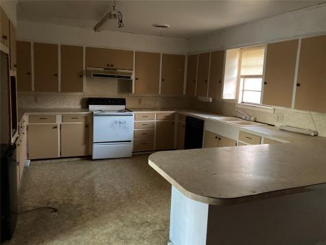 1320 Moody Street Paducah TX 79248