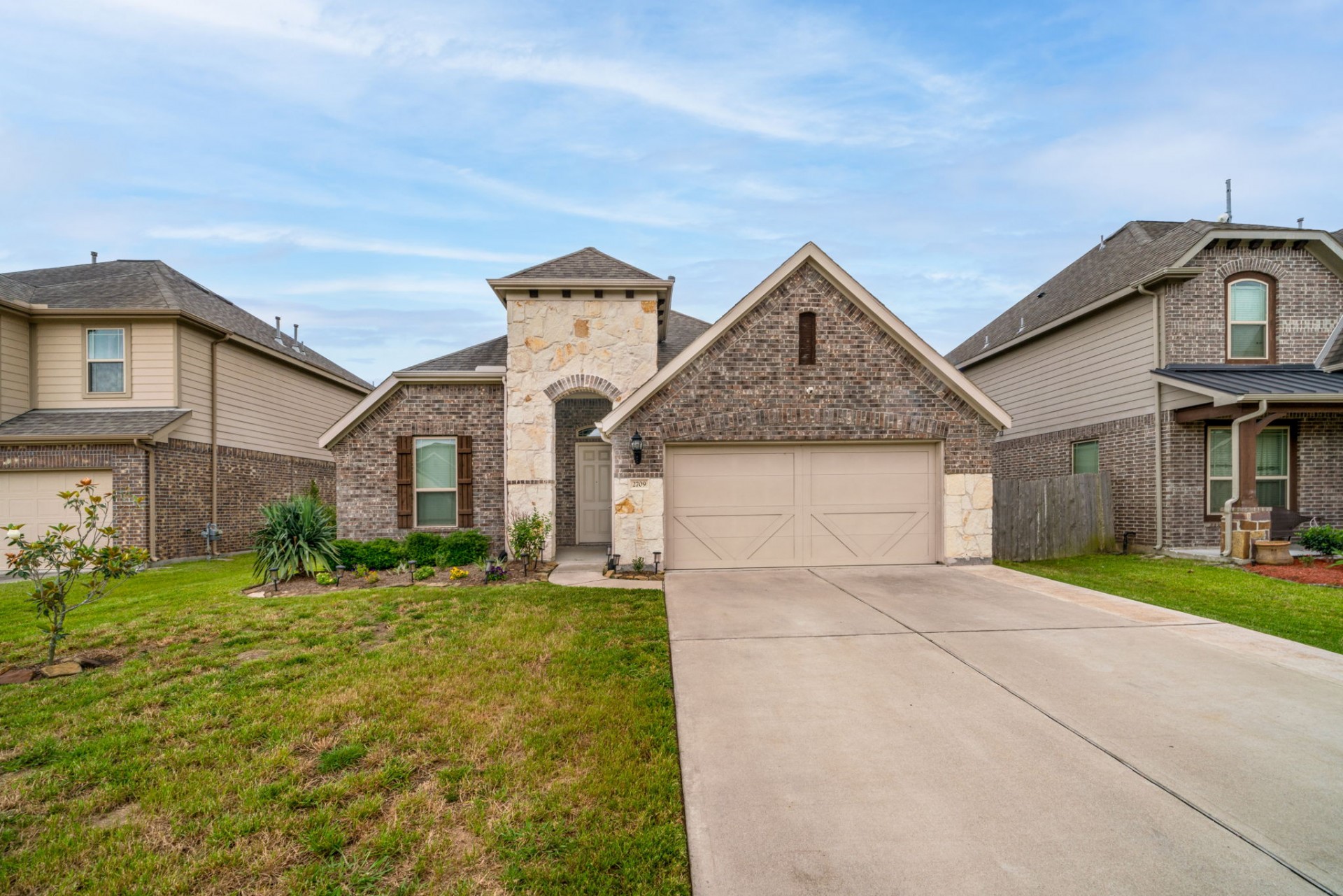 2709 Parkside Valley Lane Pearland TX 77581