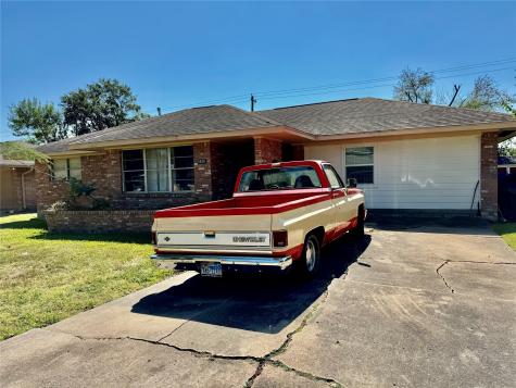 5630 Meadow Creek Lane Houston TX 77017