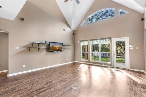 123 Burwell Road Highlands TX 77562