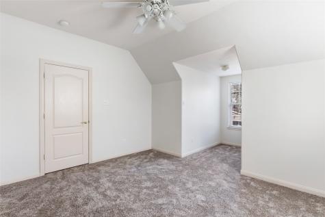 123 Burwell Road Highlands TX 77562