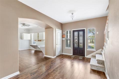 123 Burwell Road Highlands TX 77562