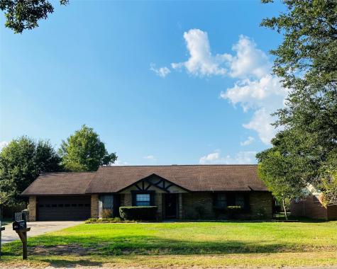 4013 Hillcrest Street Liberty TX 77575