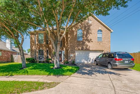2202 Megellan Point Lane Pearland TX 77584