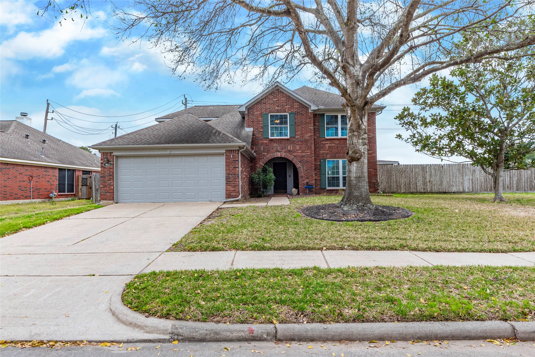 1803 Oak Hollow Drive West Pearland TX 77581