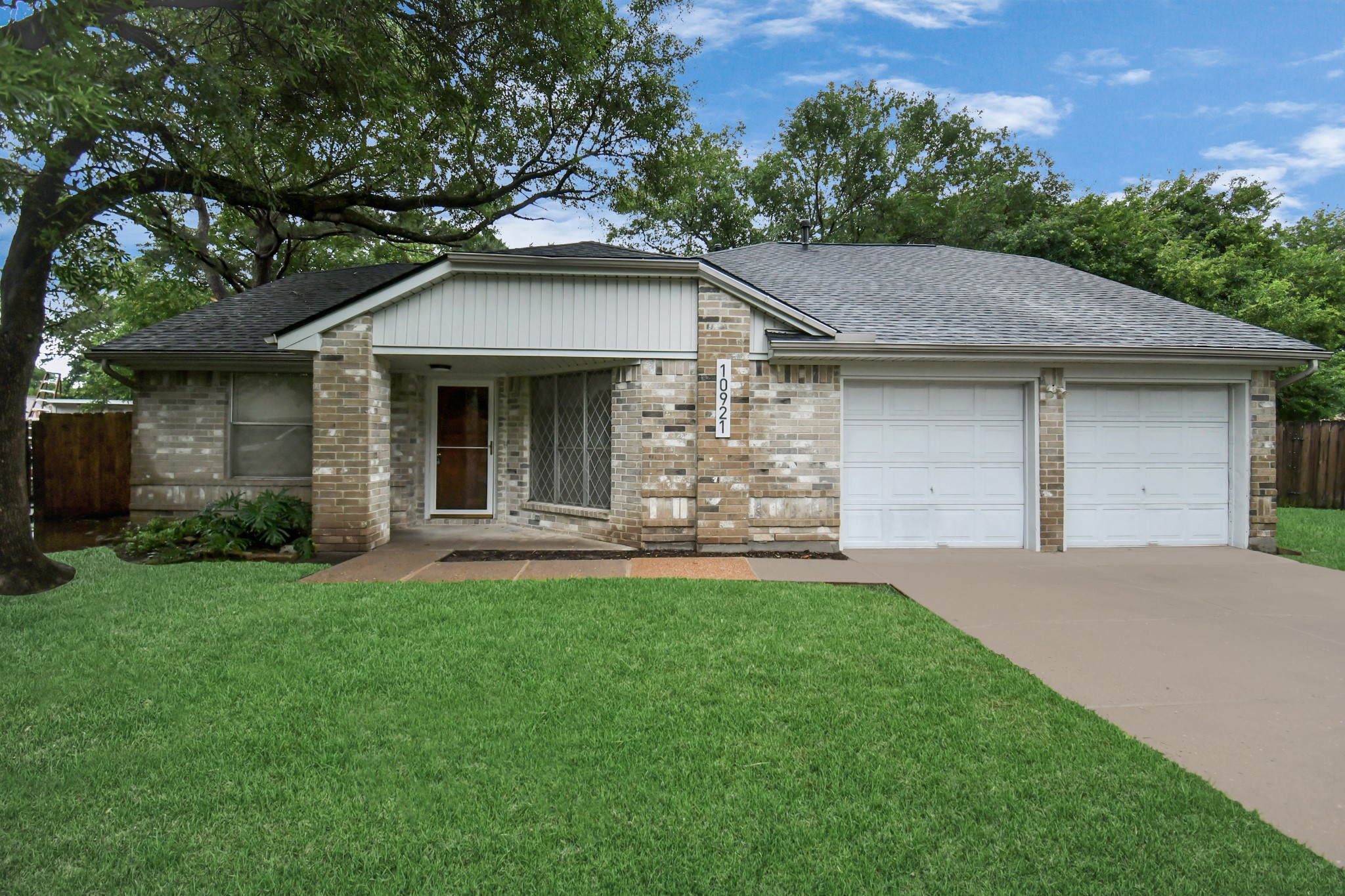 10921 Idlewood Court La Porte TX 77571