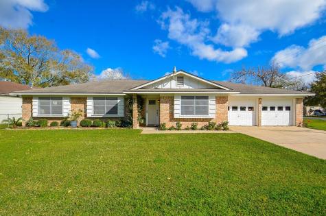 502 Elm Street El Campo TX 77437
