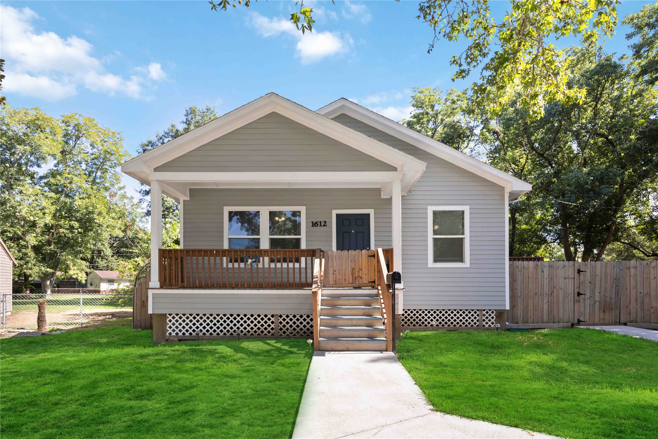 1612 Travis Court La Marque TX 77568