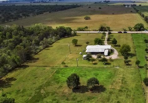 2234 Hopkins Road Beasley TX 77417