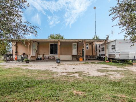 2234 Hopkins Road Beasley TX 77417
