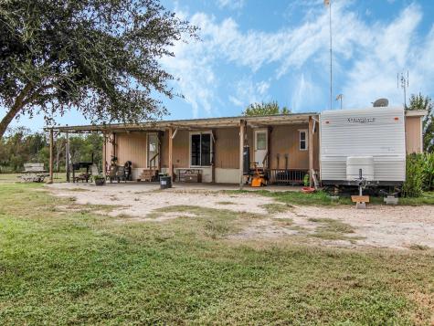 2234 Hopkins Road Beasley TX 77417