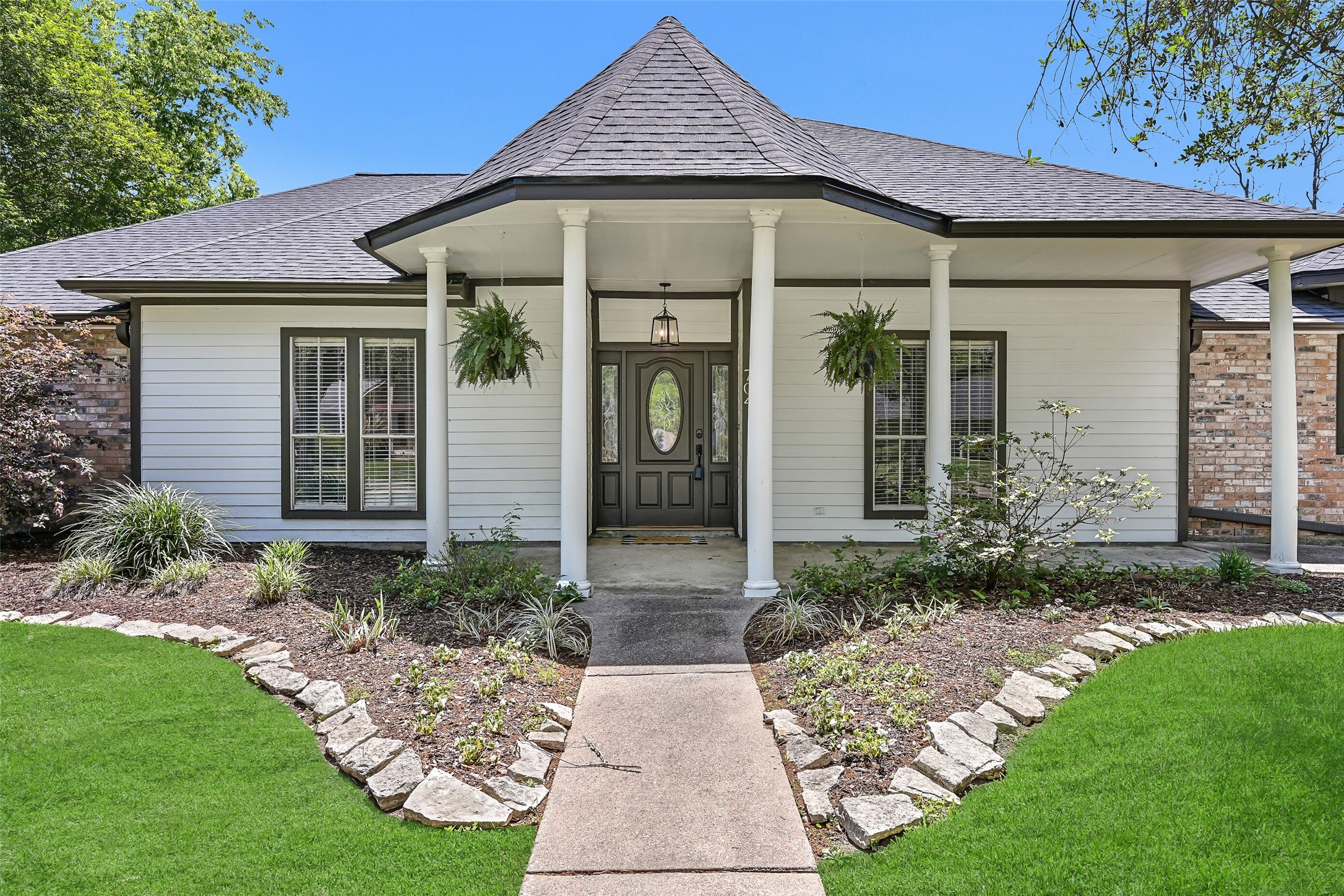 704 Balmoral Court Friendswood TX 77546