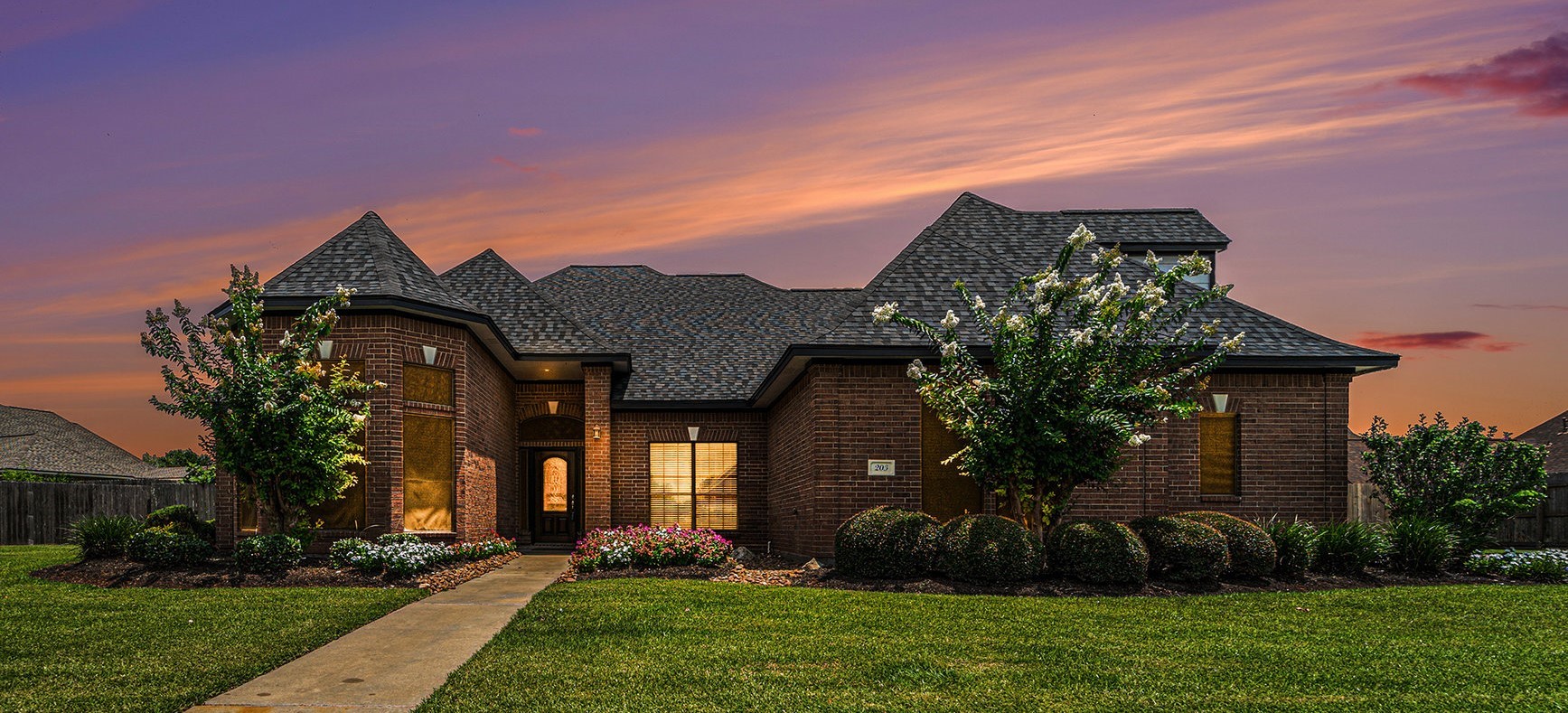 203 Moss Rose Lane Lake Jackson TX 77566