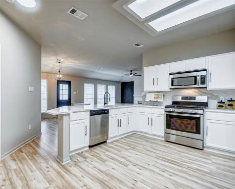 4427 Hardwood Glen Drive Fresno TX 77545