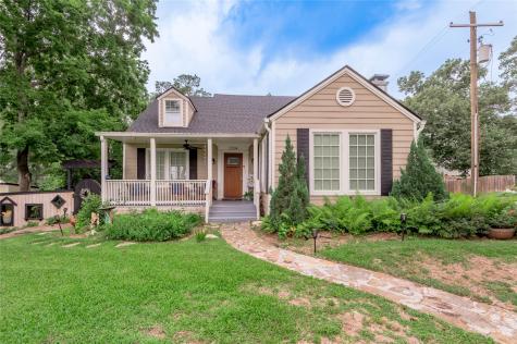 2104 Avenue O Huntsville TX 77340