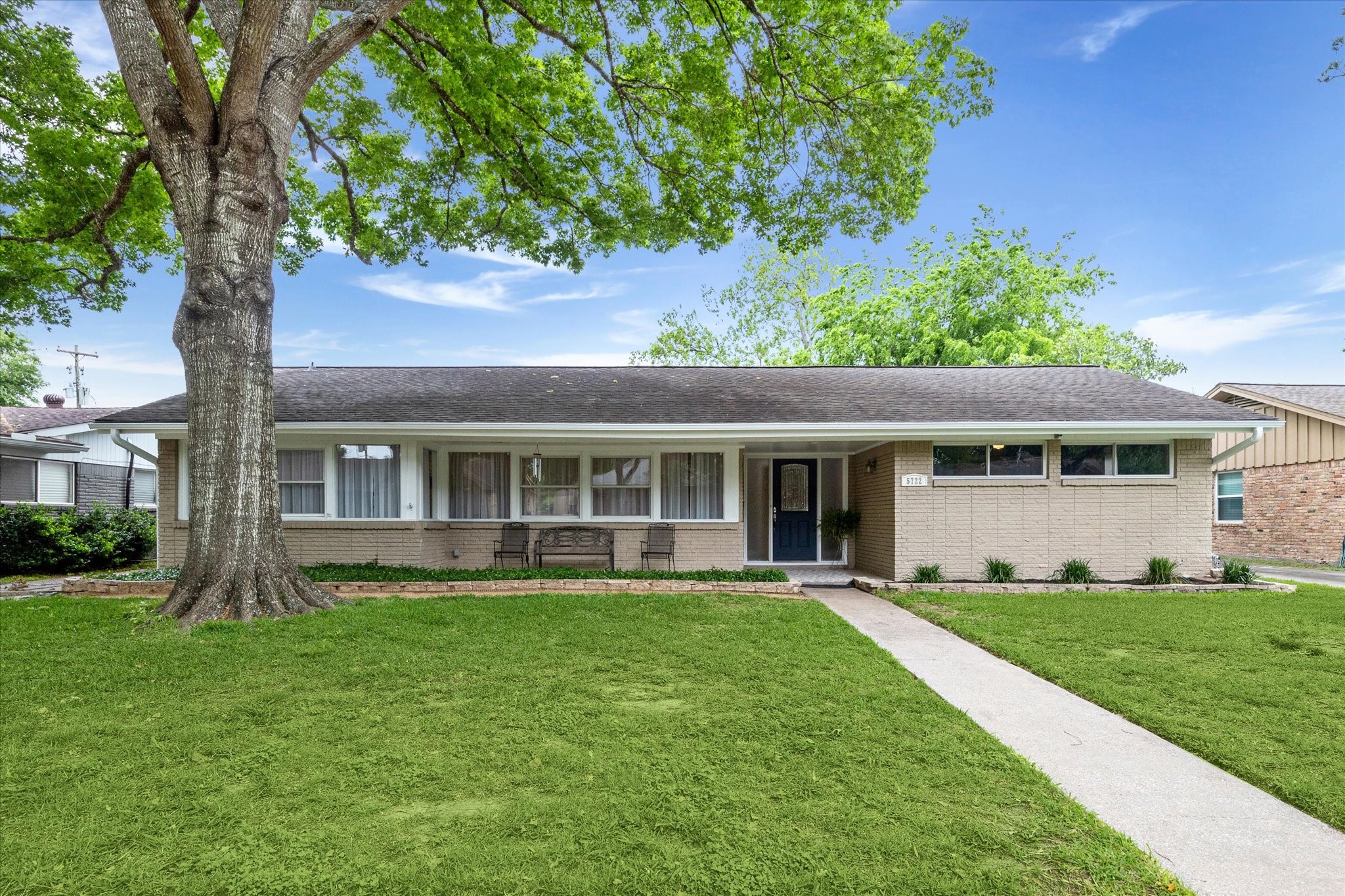 5722 Mcknight Street Houston TX 77035