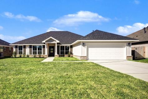 2 Keystone Court Angleton TX 77515