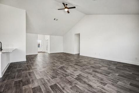 2 Keystone Court Angleton TX 77515