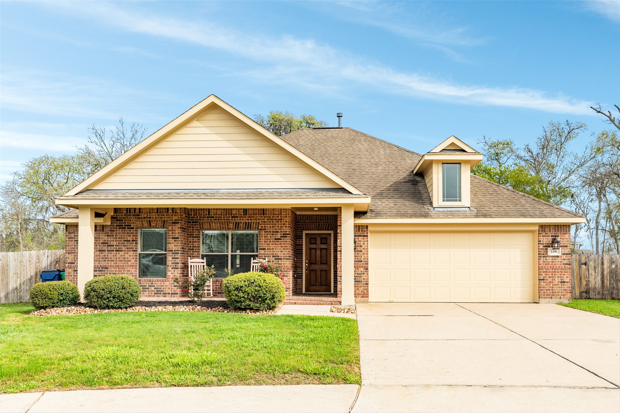 108 Baileys Court Richwood TX 77531