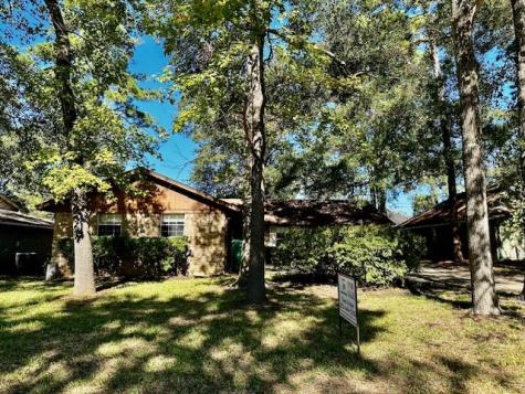 10 Erickson Street Conroe TX 77301